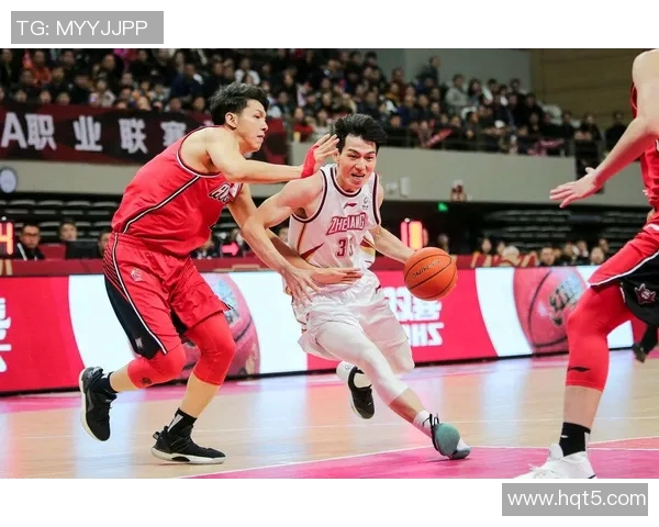 波多黎各男篮与巴拿马男篮激战正酣精彩对决引发球迷热议