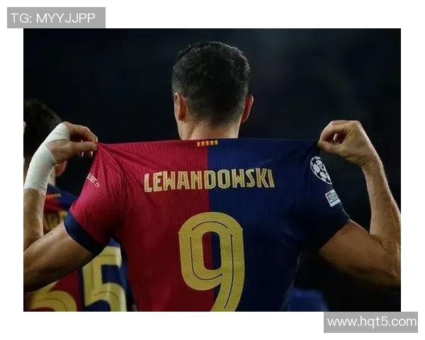 莱万的足球传奇之路：从青涩少年到世界顶级前锋的蜕变与辉煌