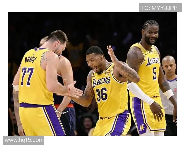 马库斯斯马特的篮球之路与领导力：从防守专家到球队核心的蜕变